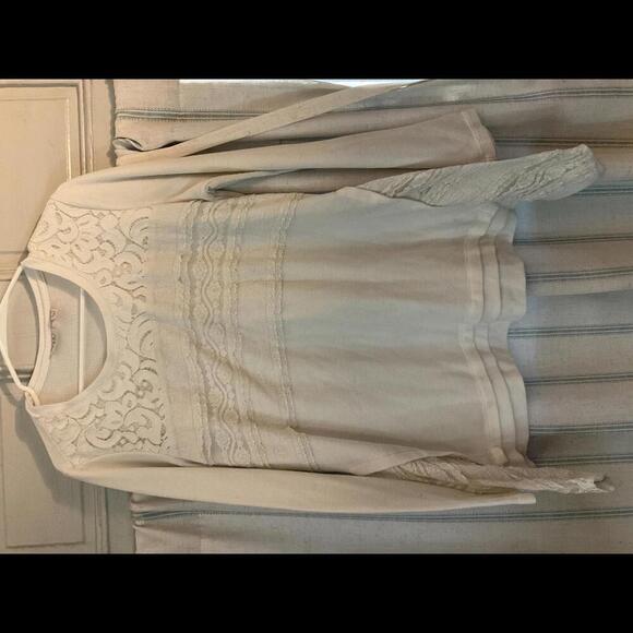 LOGO by Lori Goldstein Tops - Logo by Lori Goldstien Light Waffle Knit Crochet and Lace Tunic Size Large